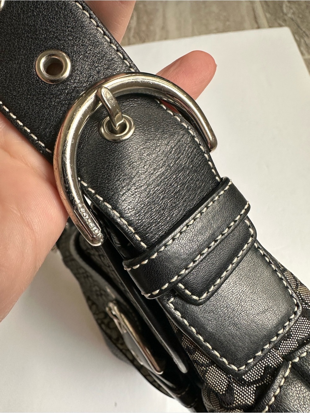 Coach Vintage Y2K Soho Gray and Black Signature Shoulder Bag - Picture 7 of 16